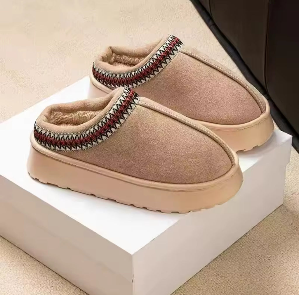 Women Winter Slippers Beige